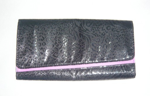 Cosmetic bag